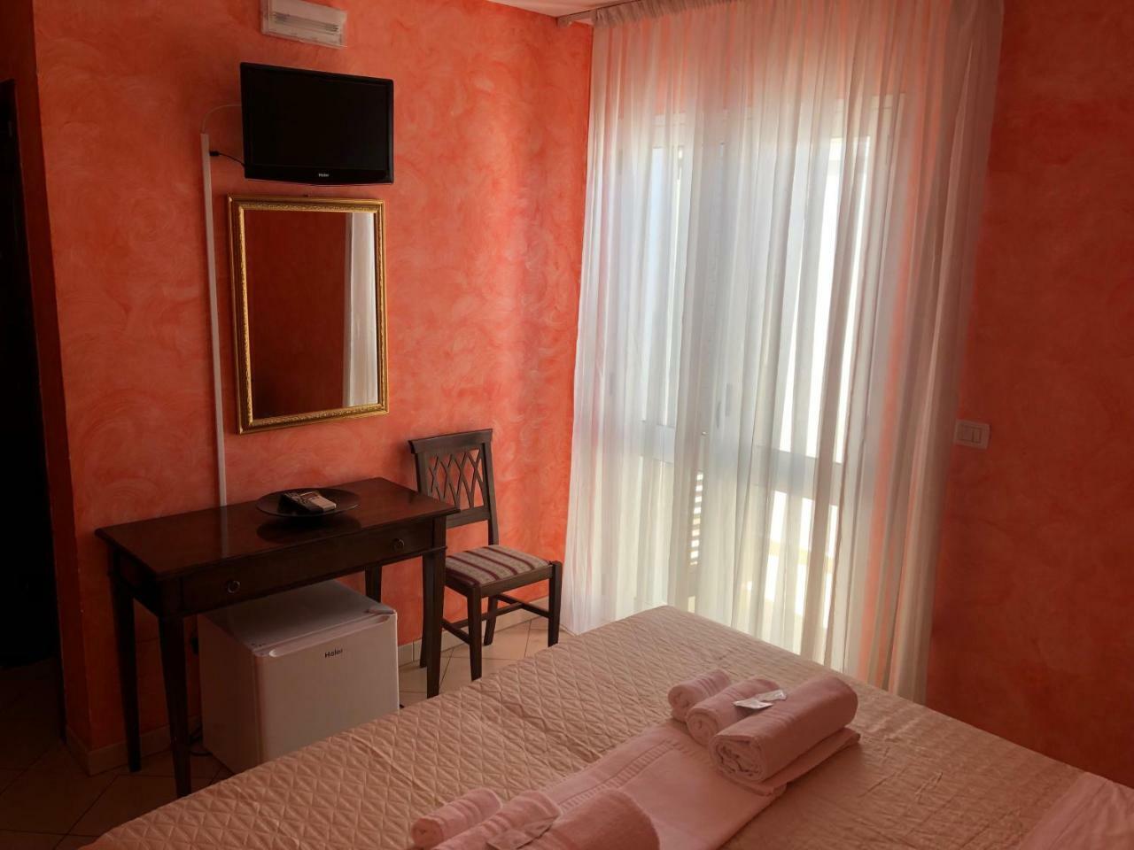Piazza Salento Bed and Breakfast Lecce Eksteriør billede
